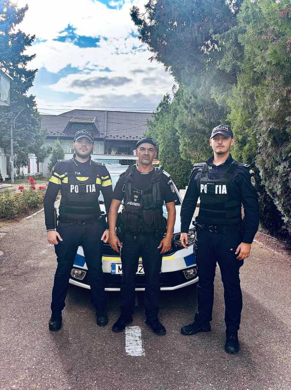 O adolescentă care voia să se sinucidă într-o parcare supraetajată din Ploiești, salvată de polițiști și jandarmi