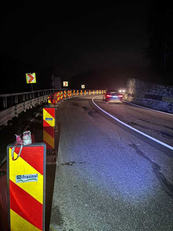 Alunecare de teren sub structura DN1; a fost instituită restricție parțială de trafic