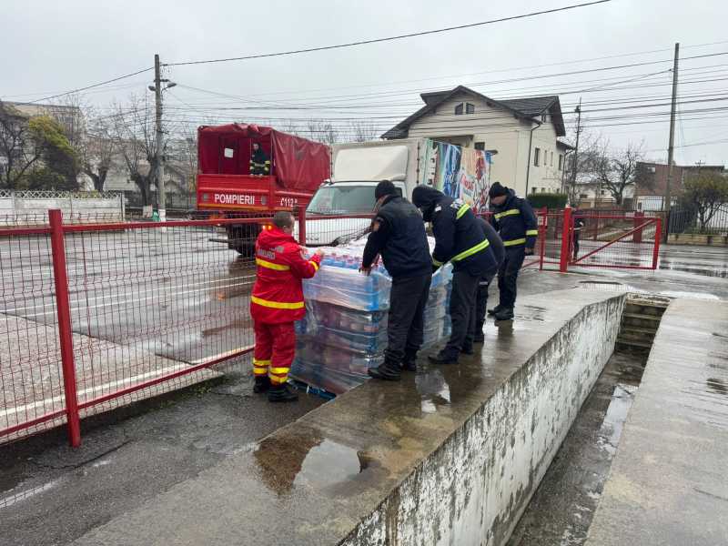 Peste 3.000 de litri de apă potabilă, donați pentru locuitorii municipiului Câmpina