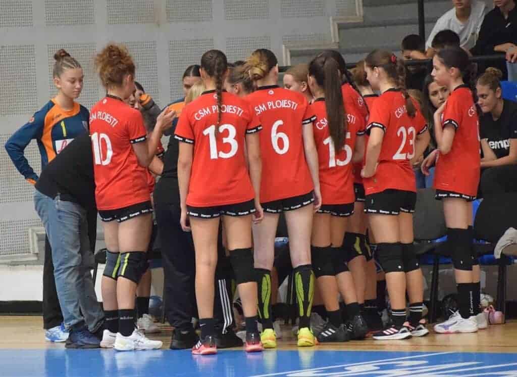 Primul meci oficial a venit cu o înfrângere