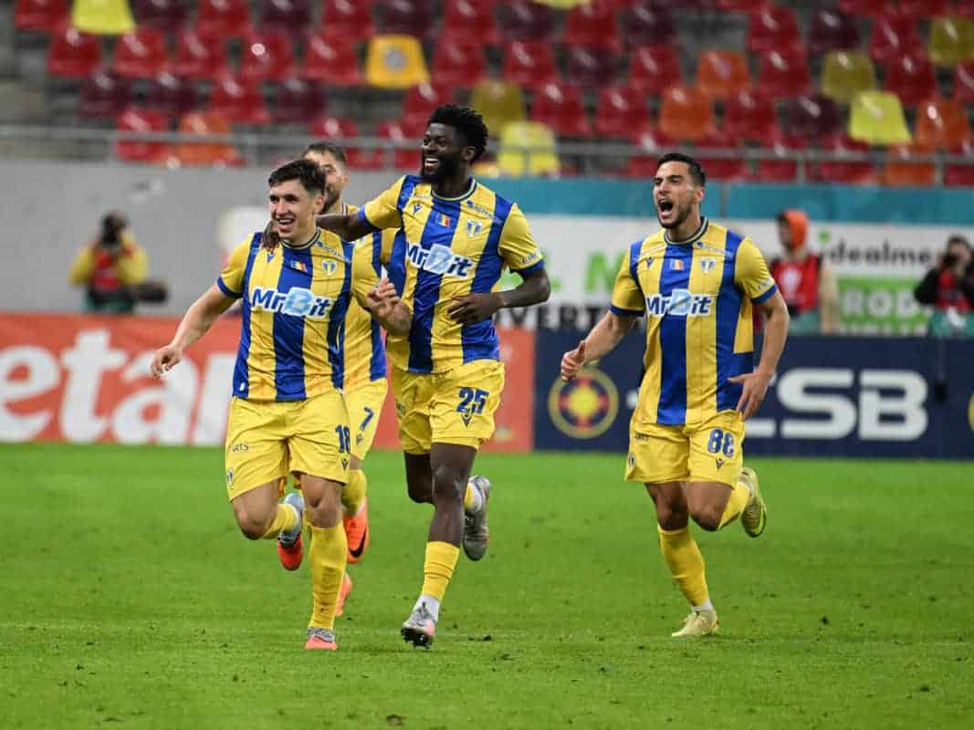 Un transfer ar fi un cadou “șmecher”!