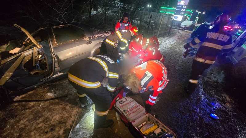 Accident pe DN 1 în care au fost implicate trei autovehicule; un bărbat a murit
