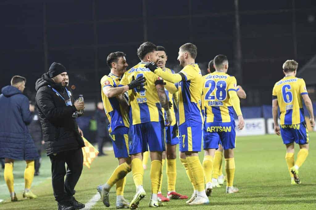Când joci bine și pierzi. Petrolul a fost aproape să oprească CFR-ul