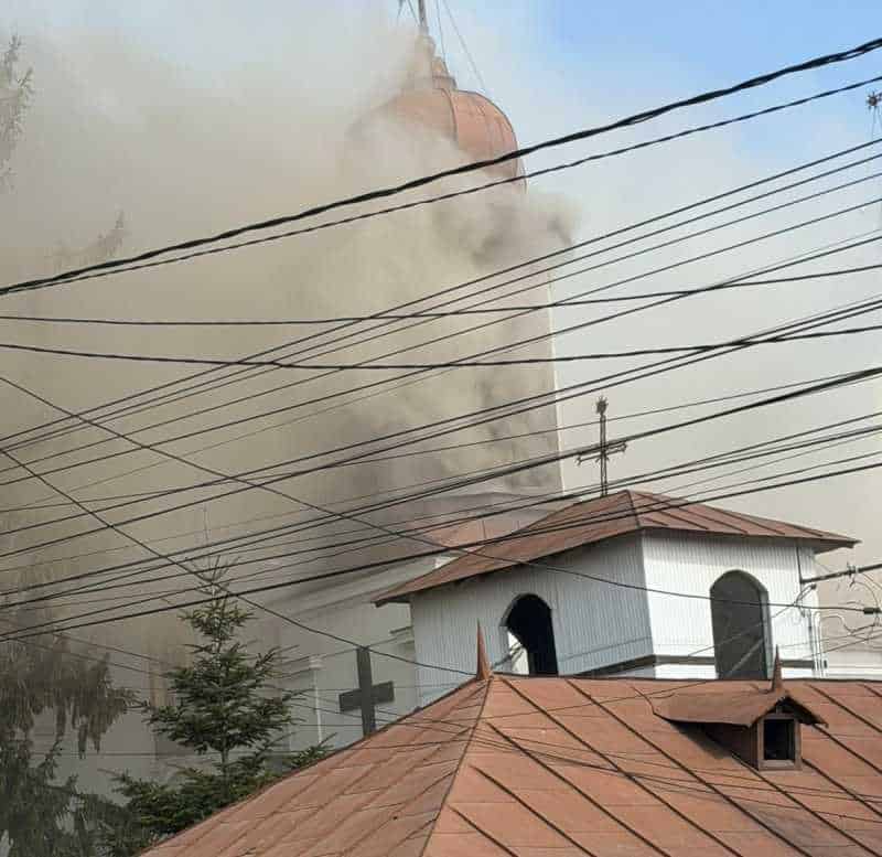 Ministerul Culturii, în legătură cu Direcția Județeană pentru Cultură după incendiul de la biserica monument istoric