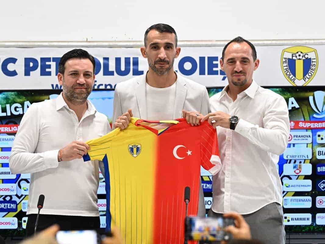 Surse: Mehmet Topal va conduce vineri primul antrenament!