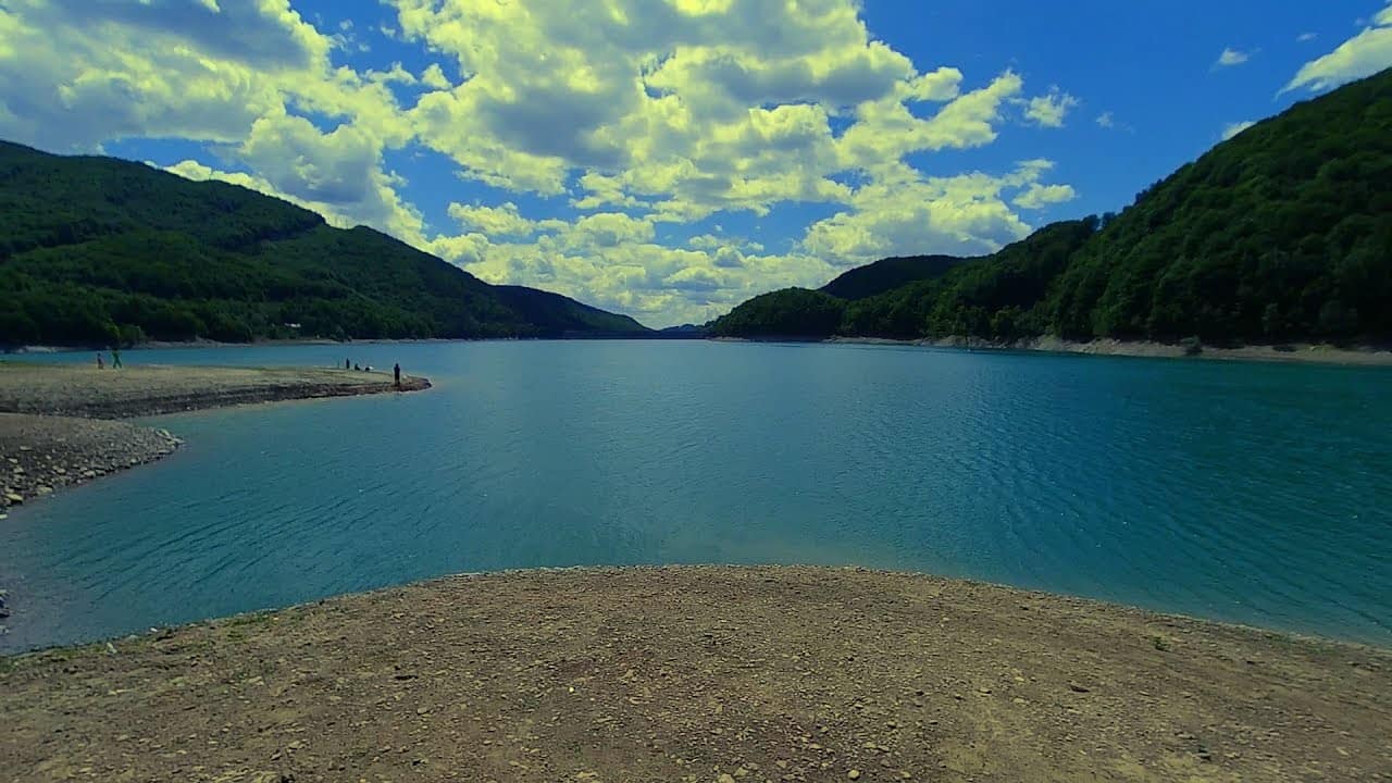 lacul paltin (wonderful lake)