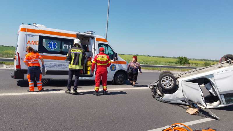 Unul dintre șoferii implicați în accidentul de la Albești-Paleologu era băut; patru persoane au ajuns la spital