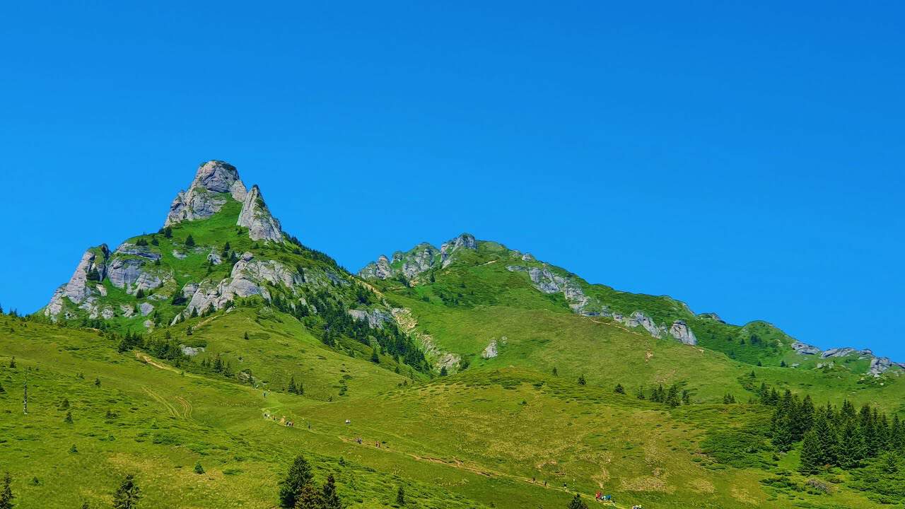 Muntii Ciucas – Traseu Cabana Muntele Rosu – Cabana Ciucas – Muntele Rosu –  4K