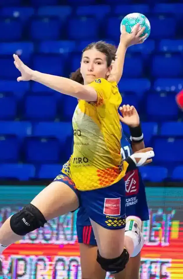 Patru handbaliste din Ploiești reprezintă România! Dar o fac din postura de jucătoare a altor cluburi!