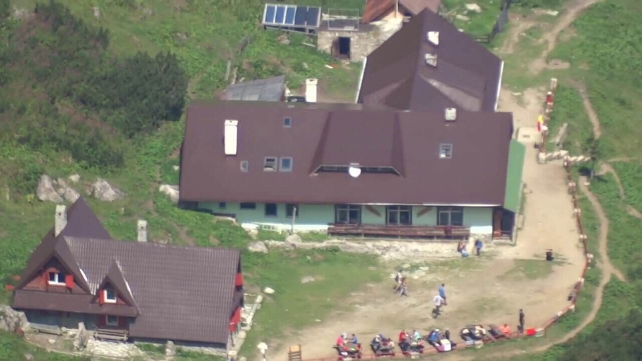 Cabana Malaiesti vazuta de pe platoul Omu
