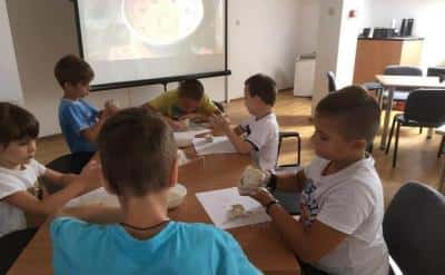 VACANȚA LA MUZEU. Activități creative și ateliere de comunicare, din 29 iunie, în secțiile din Ploiești și din județ ale Muzeului de Istorie. Programul complet