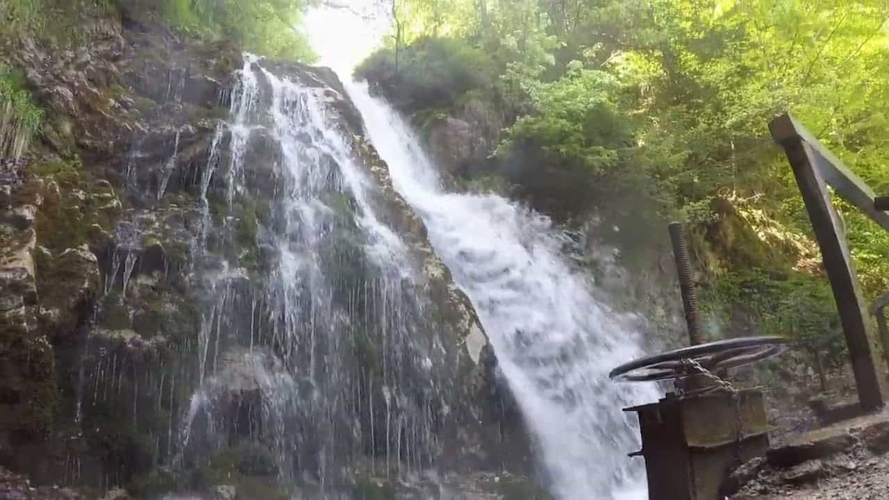 Sinaia-Poiana Stânii-Poiana Țapului-Cascada Urlătoarea-Bușteni