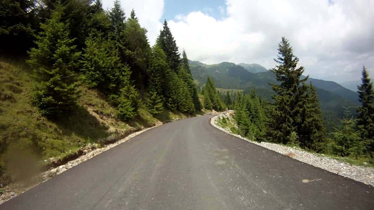 Saua Dichiu – cabana Cuibul Dorului