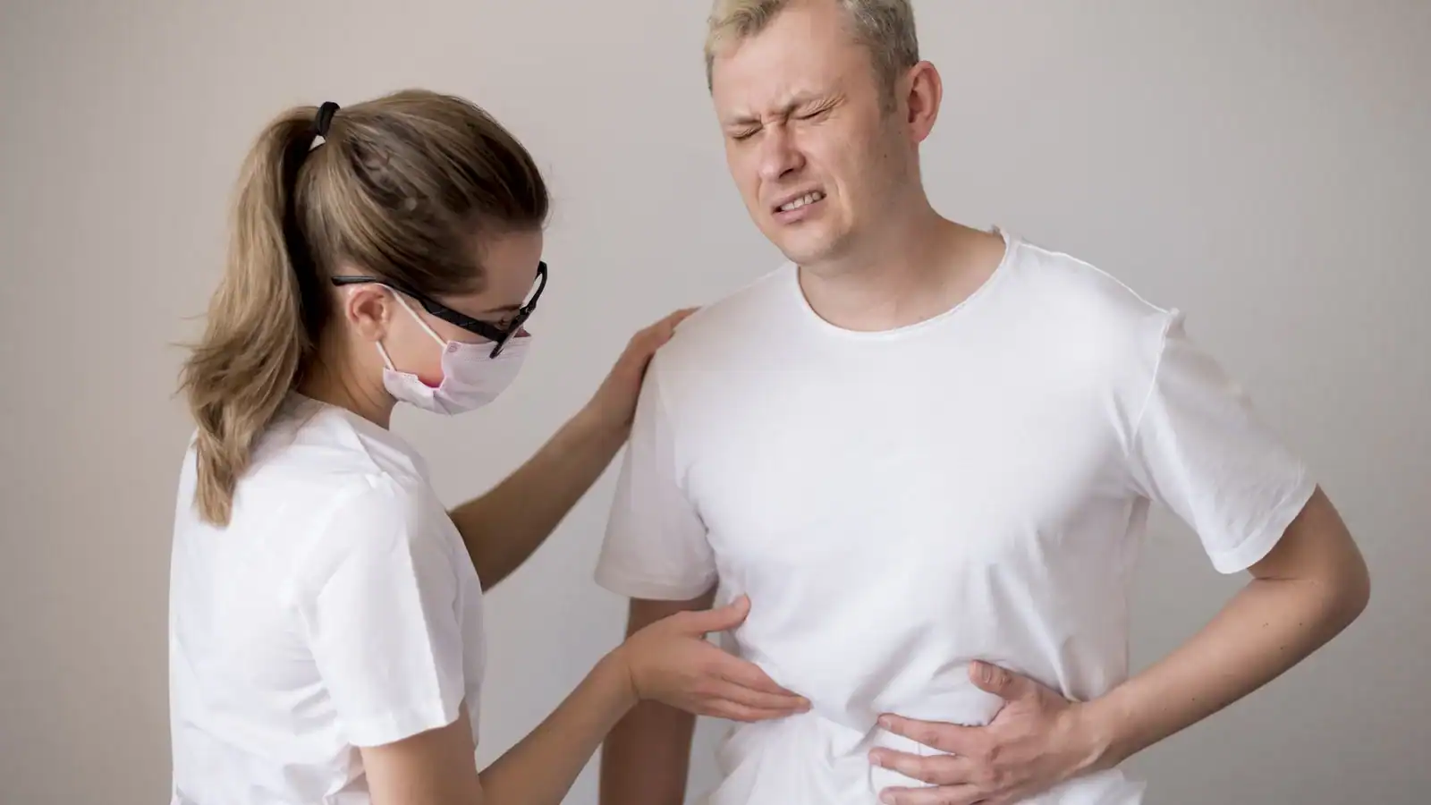 Hepatita poate evolua ani fără simptome. Medicul infecționist explică cine ar trebui să se testeze și care sunt semnele