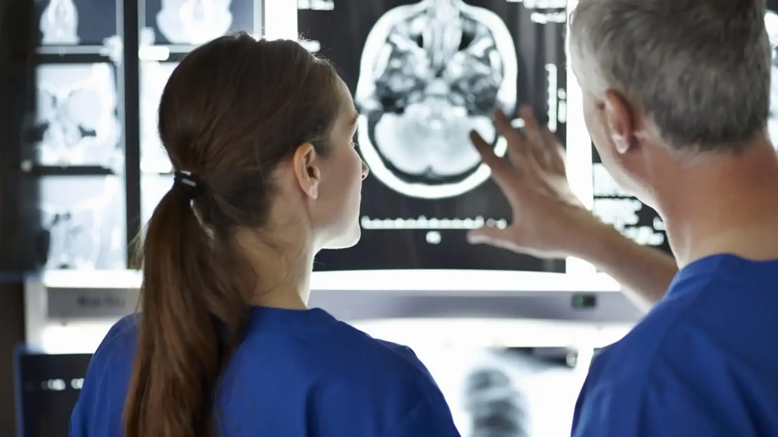 Cum putem preveni demența prin câteva schimbări în stilul de viață