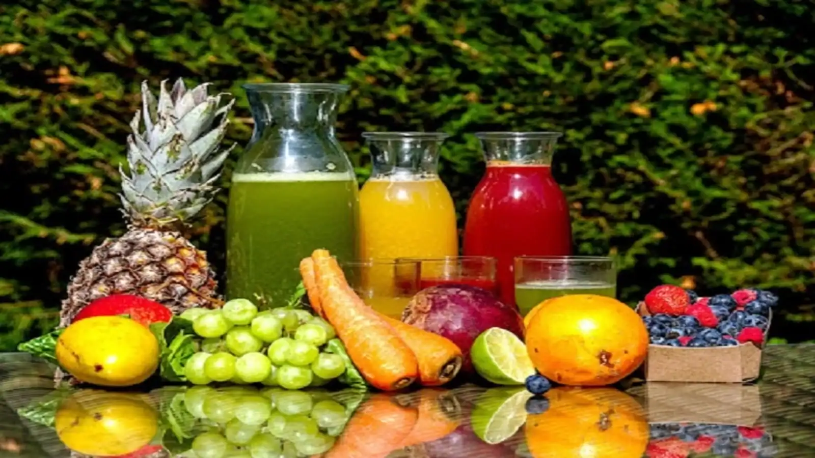 Mulți părinți îl consideră o alternativă sănătoasă la băuturile îndulcite. Ce au descoperit cercetătorii despre sucul 100% natural de fructe