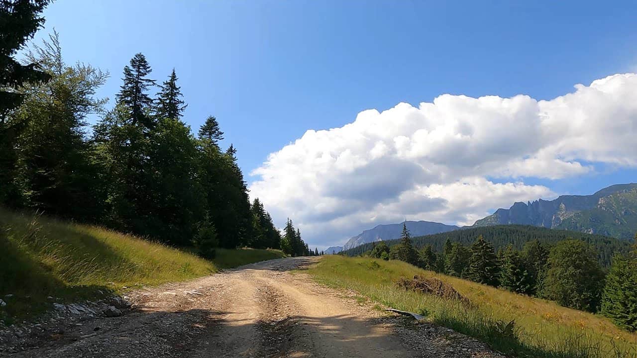 Drumul până la Cabana Diham