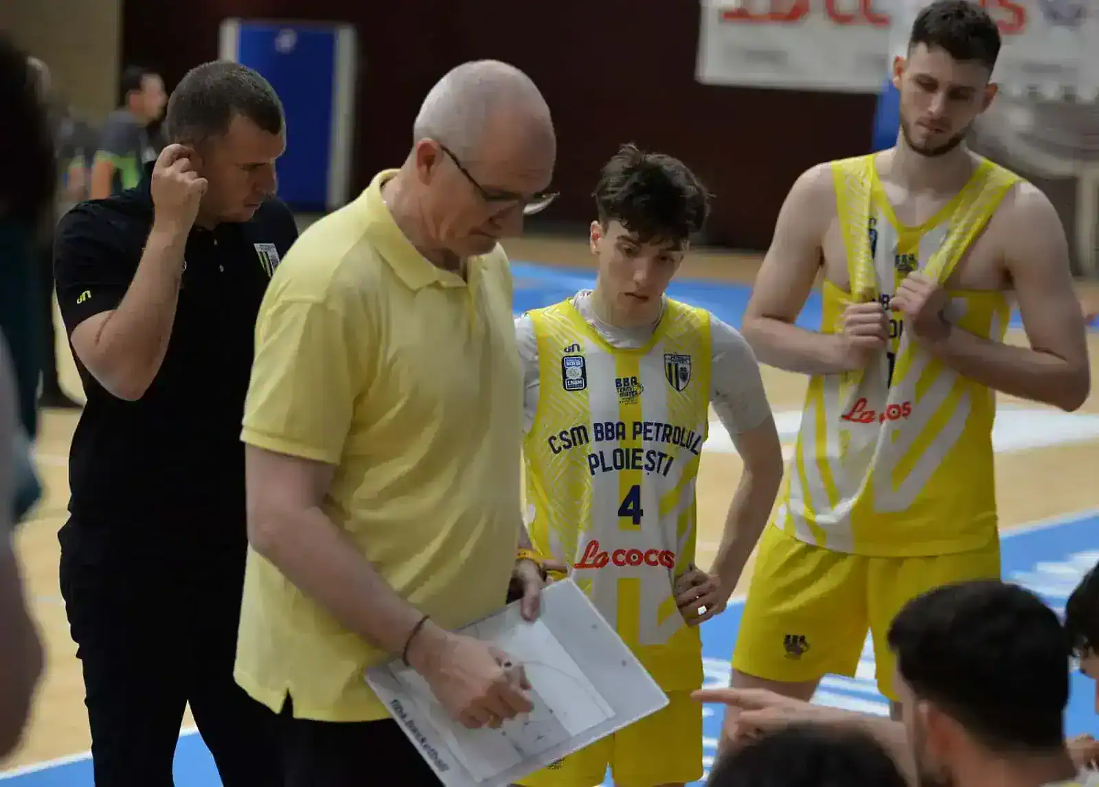 Mizează pe coach Milan și în noul an!