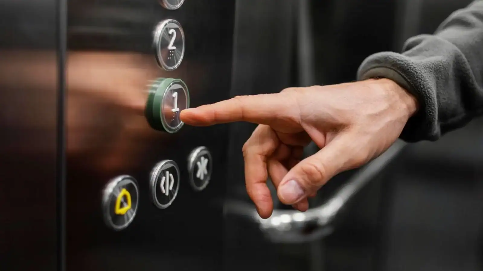 Noi reguli pentru blocurile fără lift. Cum poți obține finanțarea și cine poate beneficia