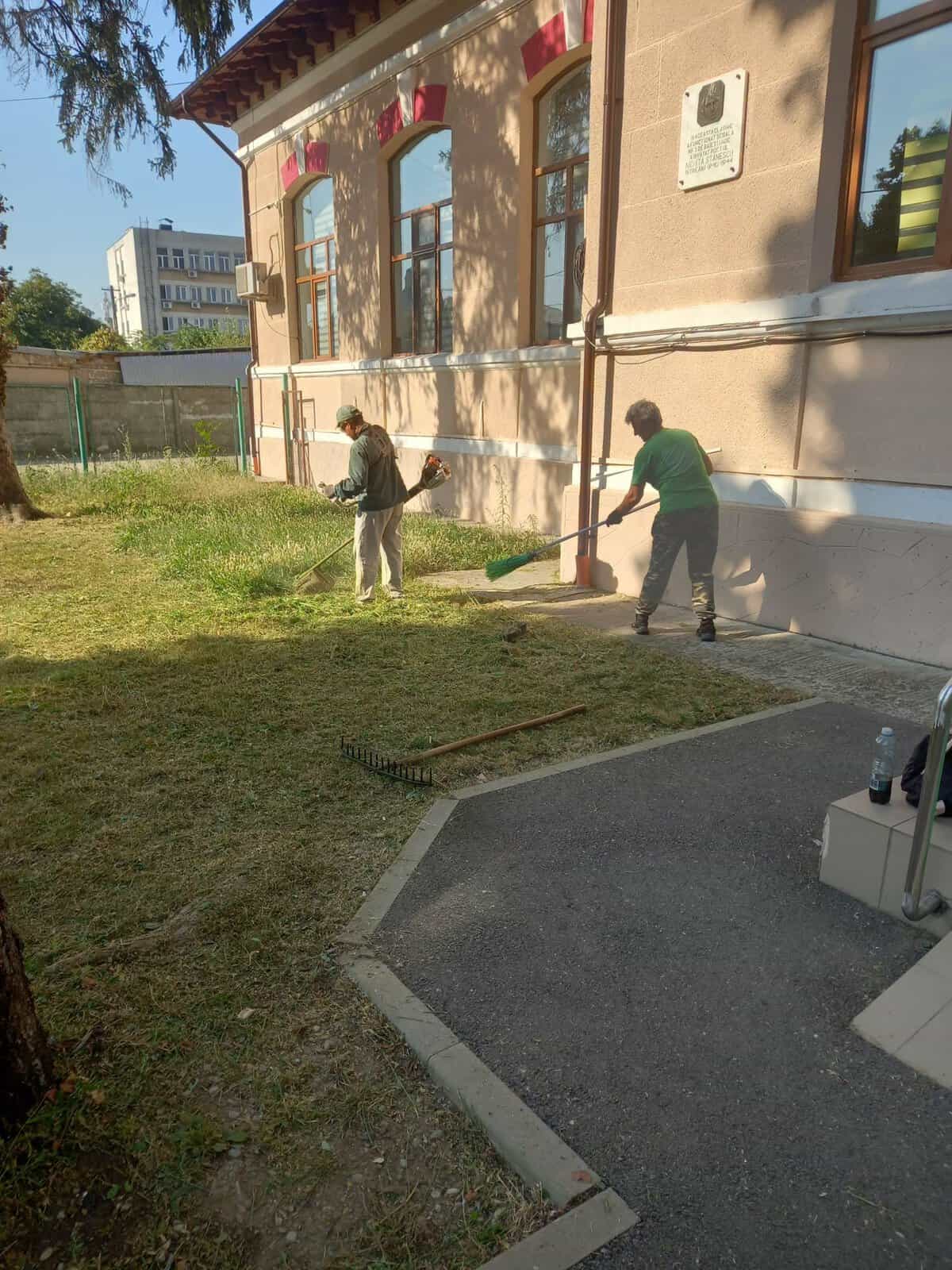 SGU Ploiești: Pregătiri pentru noul an școlar în unitățile de învățământ